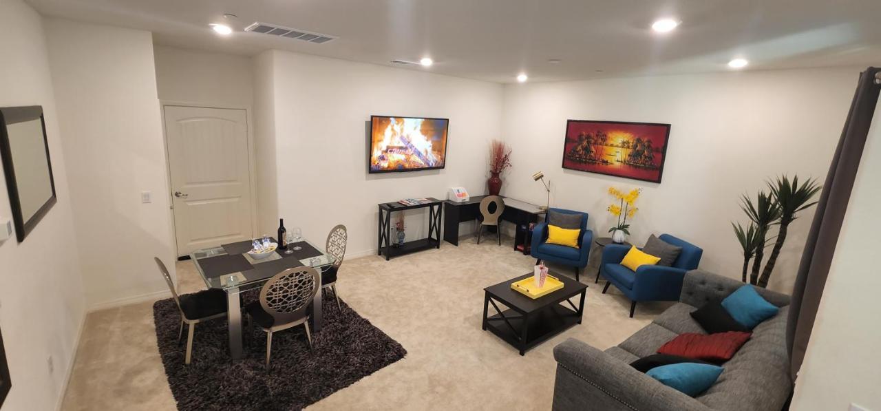 Private Lux Apartment In A New Community Фонтана Экстерьер фото