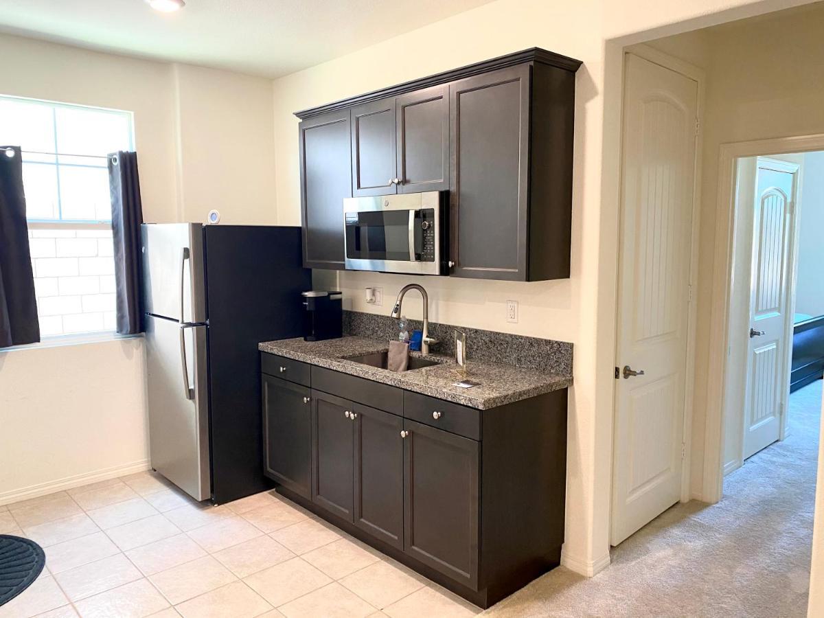 Private Lux Apartment In A New Community Фонтана Экстерьер фото